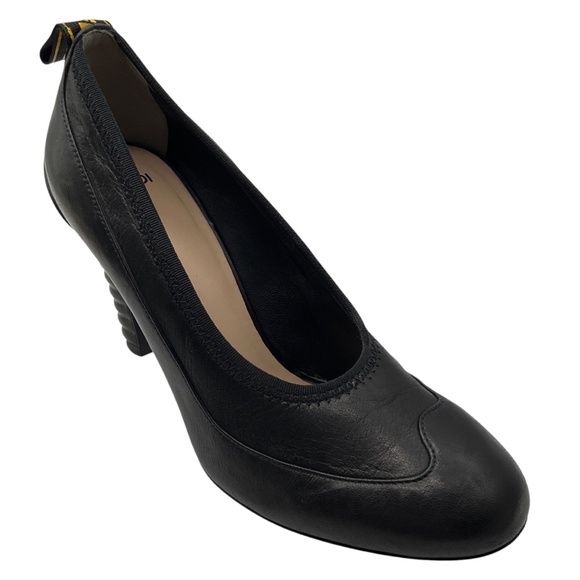 FENDI BLACK LEATHER SCRUNCH PUMPS - Picture 1 of 9